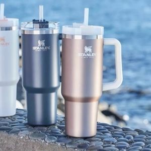 NWT Stanley Quencher H2.0 FlowState Tumbler 40oz, Rose Quartz Glow NEW IN BOX